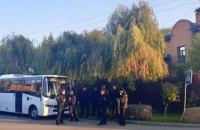Между участниками акции под домом Порошенко в Козине ночью возникали стычки, - полиция