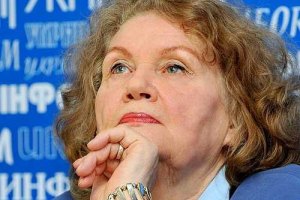 Лина Костенко отказалась от награды "Золотой писатель Украины"