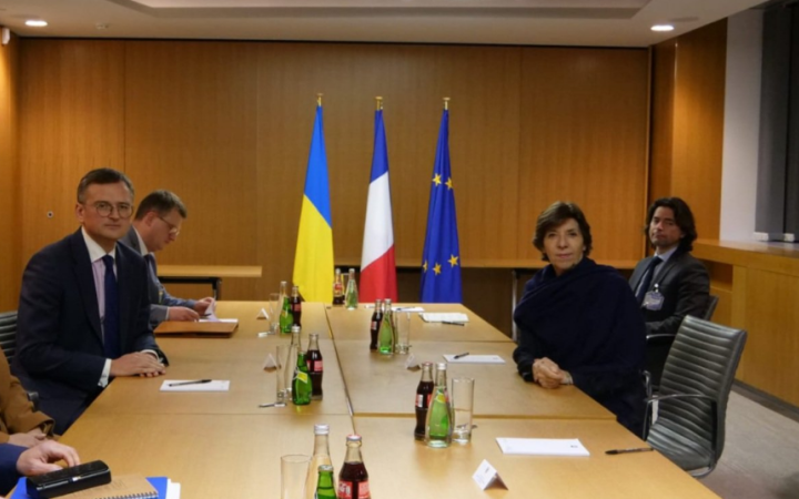 Нам треба прийняти важливі рішення, щоб закріпити Україну в ЄС і НАТО, – глава МЗС Франції