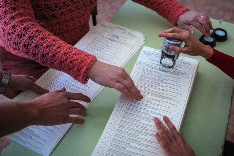 Полиция открыла дело из-за подсчета голосов членами УИК в кафе в Обухове