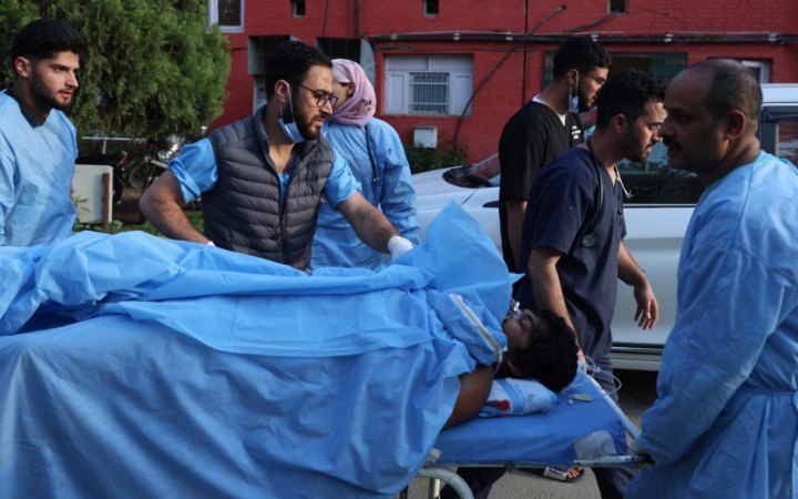 У Кашмірі нападники влаштували стрілянину по туристах, загинули понад 20 людей