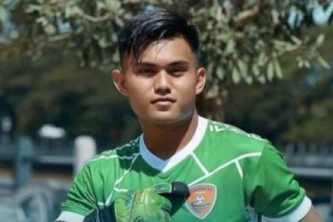 У чемпіонаті Індонезії з футболу голкіпер помер після зіткнення із суперником
