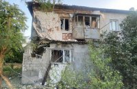 ​Внаслідок російських обстрілів на Дніпропетровщині пошкоджено освітній заклад, пошту та церкву