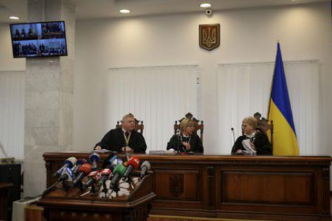 Апелляционный суд отказался смягчить меру пресечения Кузьменко и Дугарь 