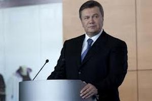 Янукович решил пережить открытие Рады в Индии 