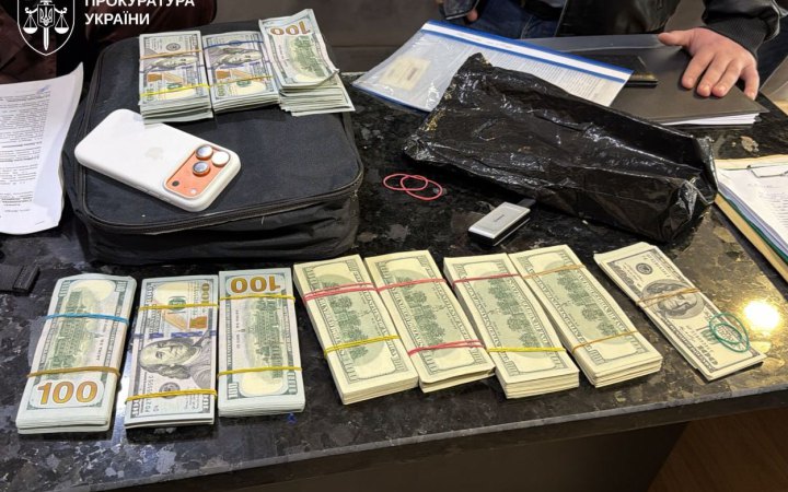 Суд обрав запобіжні заходи учасникам шахрайських кол-центрів з Дніпра