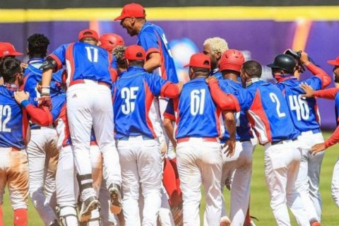 Половина бейсбольної збірної Куби втекла під час молодіжного чемпіонату світу