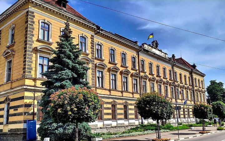 На Львівщині судитимуть чиновницю міськради за понад мільйон збитків на закупівлі  товарів оборонного значення 