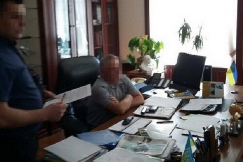 Врио ректора НАУ задержан при получении взятки