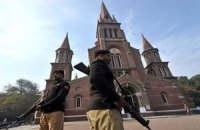 В Пакистане в результате теракта погиб министр внутренних дел провинции и еще 8 человек