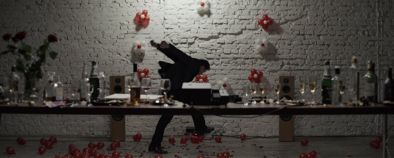 Кадр з фільму «Рівень чорного»