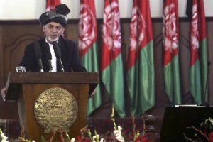 Влада Афганістану провела перші офіційні переговори з талібами