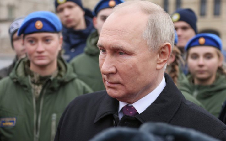 Європейські чиновники почали розглядати наслідки можливої перемоги Путіна в Україні, – Bloomberg