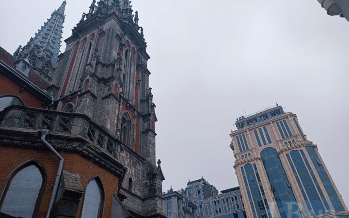 Католицька громада нарешті отримала в користування костел Святого Миколая у Києві