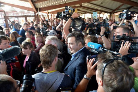 Саакашвілі прорвався через кордон