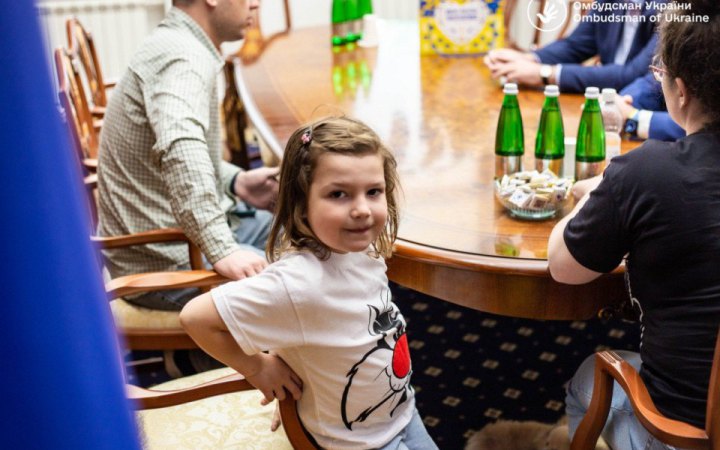 Україна повернула з Росії 6-річну доньку оборонців Маріуполя