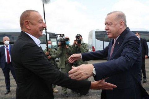 Ердоган першим зі світових лідерів відвідав повернуті Азербайджаном території в Нагірному Карабасі