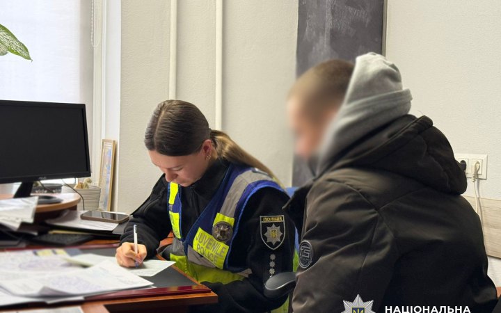 У Києві неповнолітній осквернив місце пам’яті загиблого захисника