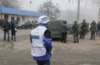 Місія ОБСЄ заявила про попереджувальну стрілянину з боку українських військових