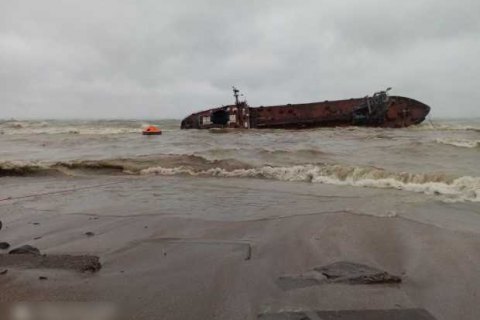 Зеленский пообещал после местных выборов назвать владельцев затонувшего танкера Delfi
