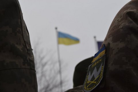 На Донбассе оккупанты обстреляли окрестности Светлодарска и ранили местного жителя