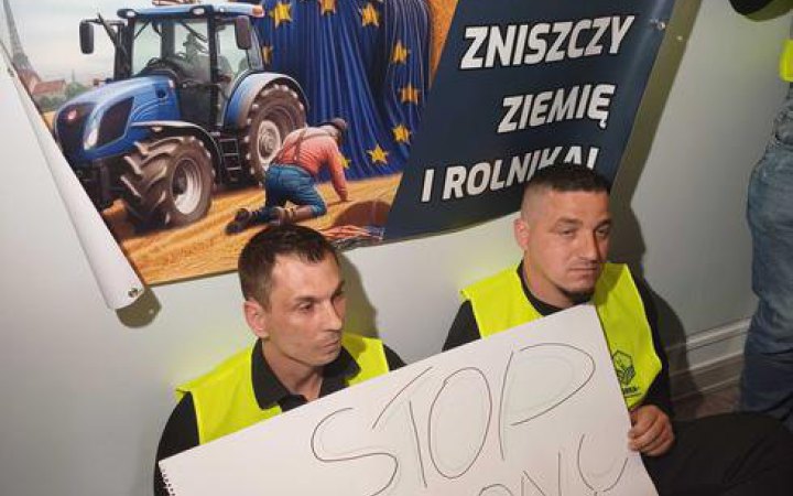 У польському Сеймі фермери розпочали сидячий страйк