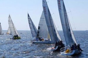 Банкіри поганяються на яхтах