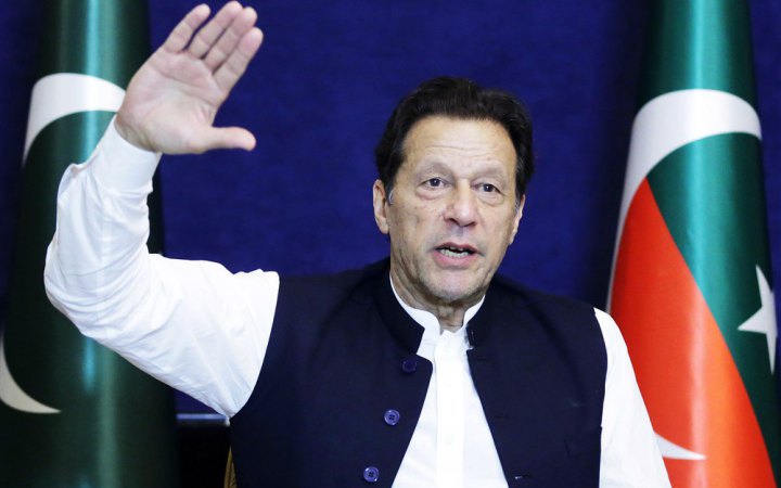 Експрем’єра Пакистану засудили до 10 років за розголошення державної таємниці