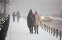Часть Украины засыплет снегом, предупреждают о возможном отключении света
