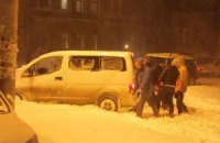 Рятувальники ДСНС витягли зі снігу понад 6 тис. автомобілів