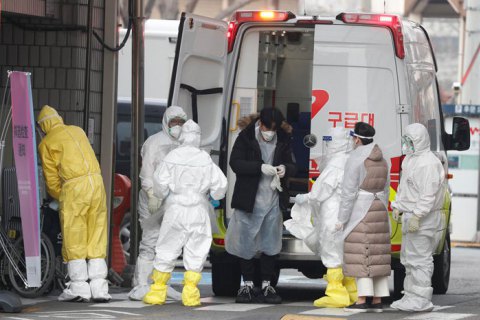 Жертвами коронавірусу за добу стали 97 людей у Китаї, одна людина померла в Південній Кореї