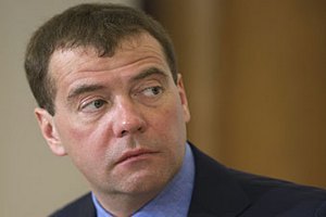 ​Медведев упростил регистрацию партий