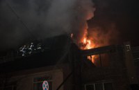 В центре Киева произошел крупный пожар в офисном здании