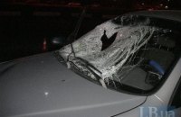 Ночью в Киеве Daewoo-такси сбил насмерть пешехода-нарушителя