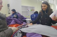 Київська фабрика за допомогою США шиє теплий одяг для дітей