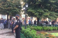 В Черновцах ослабили карантин после акций протеста из-за отнесения города к красной зоне