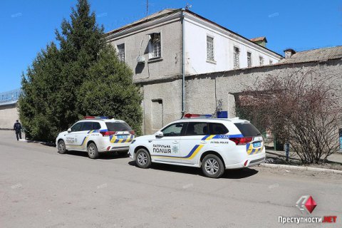 В Николаеве заключенные отказались заходить в камеры после прогулки во дворе СИЗО