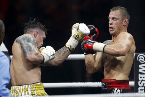 Латвийский боксер может заменить Усика в бою с Гассиевым