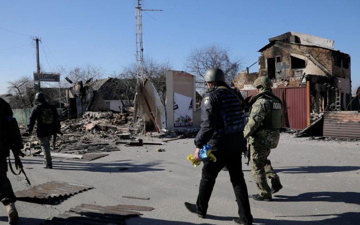 Ситуація на Київщині: ворог бʼє по сховищах пального і став на вʼїзді до Славутича