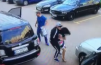 В Киеве из автомобиля похитили семейную пару (обновлено)