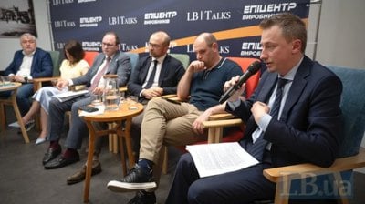 Бізнес хоче довгих і дешевих грошей. Що кажуть держава і банки?