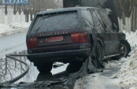 На Осокорках в Киеве сгорел двухэтажный дом и Range Rover