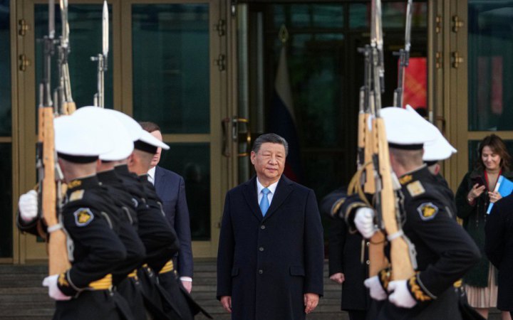 ЗМІ: ознаки перезавантаження відносин між ЄС та Китаєм посилюються після прибуття Сі Цзиньпіна до Москви 