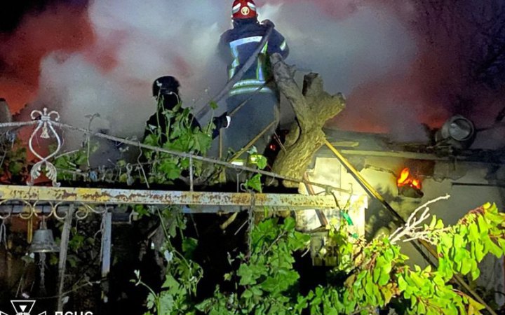 Головне за ніч та ранок понеділка, 26 травня: масована атака на Київ, 180 боєзіткнень, удари по російському ВПК