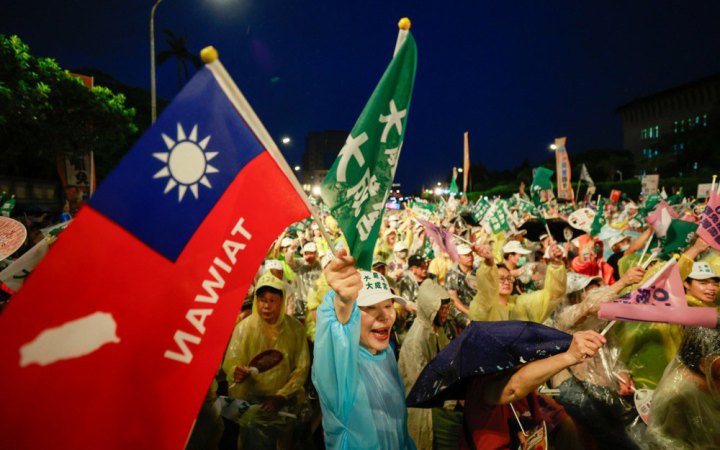 На Тайвані розпочалося "велике відкликання" - голосування за усунення прокитайських депутатів