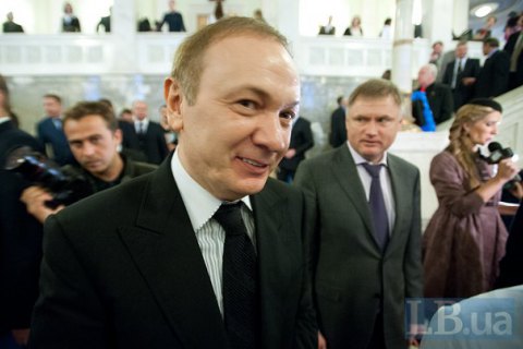 Евросоюз снимает санкции с Иванющенко