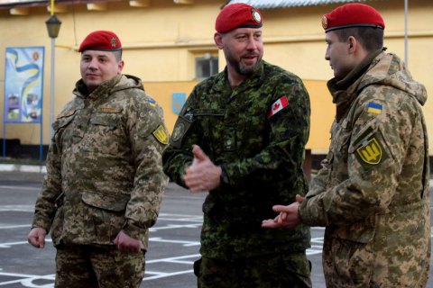 Британські інструктори почали готувати українських військових правоохоронців