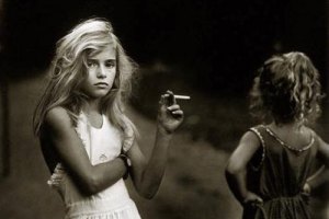 Курящие девушки: подборка картинок