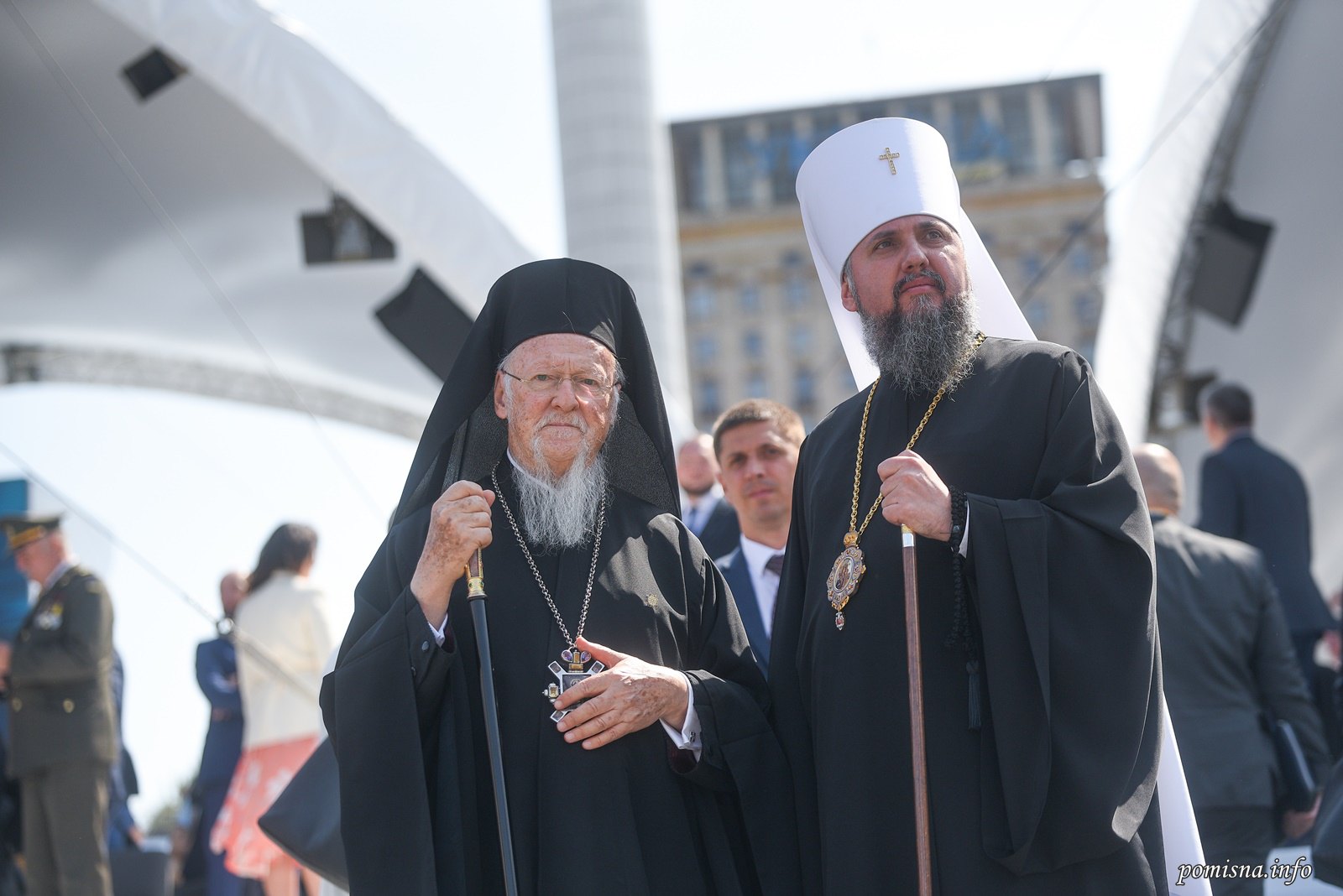 Вселенський Патріарх Варфоломій та Митрополит Епіфаній під час святкових заходів з нагоди Дня Незалежності України, 24 серпня 2021 року.