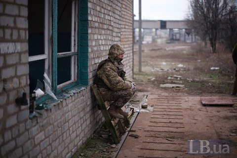 На Донбасі бойовики здійснили 10 обстрілів із застосуванням важкого озброєння